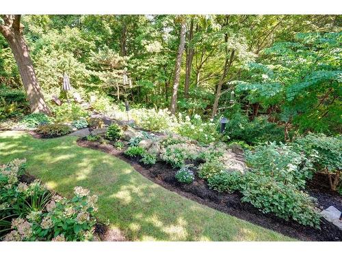 1230 Appleford Lane, Burlington, ON - Outdoor