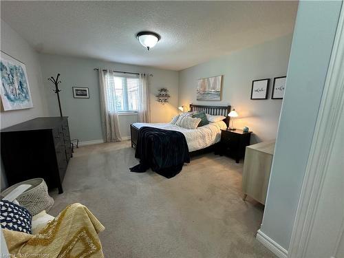 15 Ross Avenue N, Simcoe, ON - Indoor Photo Showing Bedroom