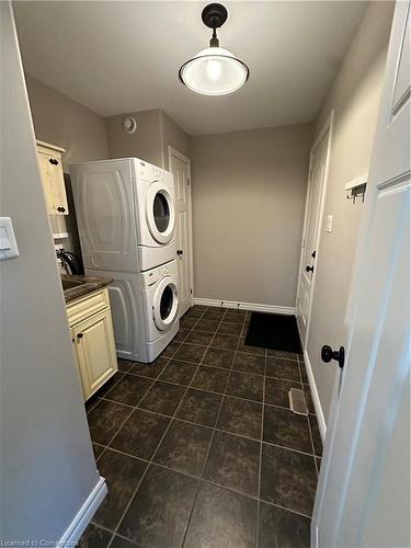 15 Ross Avenue N, Simcoe, ON - Indoor Photo Showing Laundry Room