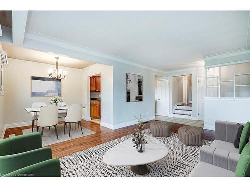 268 Orkney Street W, Caledonia, ON - Indoor Photo Showing Living Room