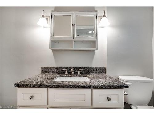 268 Orkney Street W, Caledonia, ON - Indoor Photo Showing Bathroom