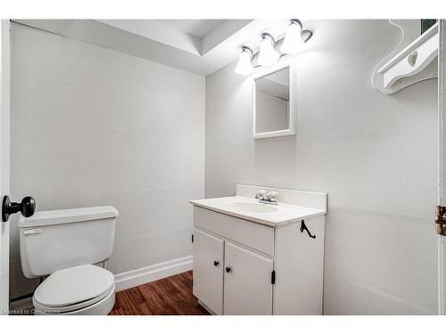 268 Orkney Street W, Caledonia, ON - Indoor Photo Showing Bathroom