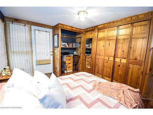 2406 North Shore Drive, Lowbanks, ON - Indoor Photo Showing Bedroom