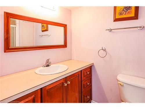 171 Britannia Avenue, Hamilton, ON - Indoor Photo Showing Bathroom