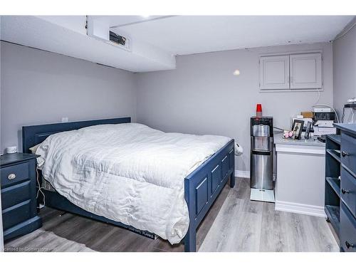 171 Britannia Avenue, Hamilton, ON - Indoor Photo Showing Bedroom