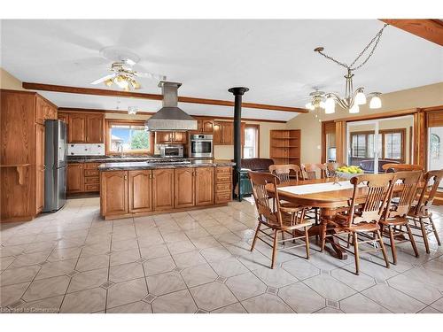 171 Britannia Avenue, Hamilton, ON - Indoor Photo Showing Dining Room