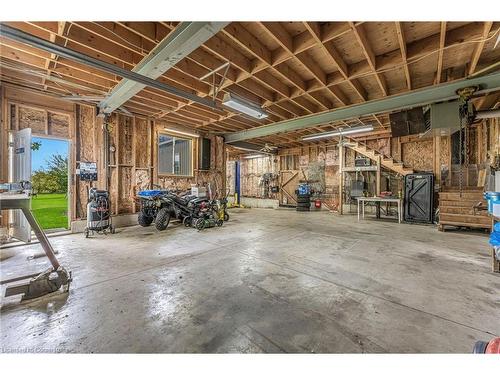 333 Golf Club Road, Hamilton, ON - Indoor Photo Showing Garage