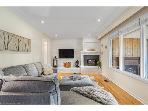 333 Golf Club Road, Hamilton, ON - Indoor Photo Showing Living Room With Fireplace