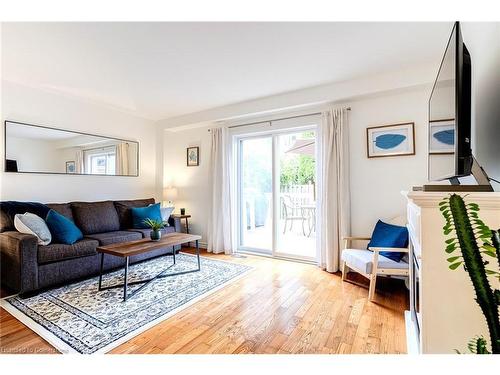 49 Morwick Drive, Ancaster, ON - Indoor Photo Showing Living Room