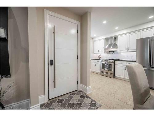 1149 Mohawk Road E, Hamilton, ON - Indoor Photo Showing Kitchen