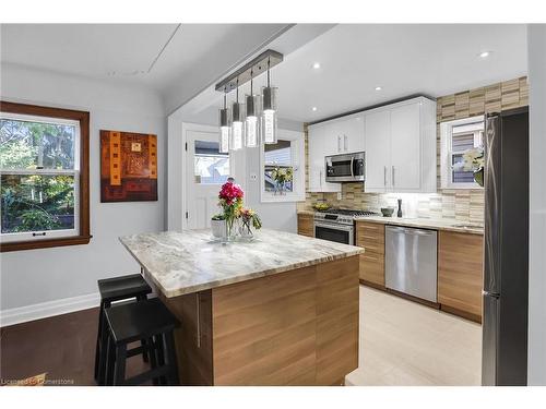 65 London Street S, Hamilton, ON - Indoor Photo Showing Kitchen With Upgraded Kitchen