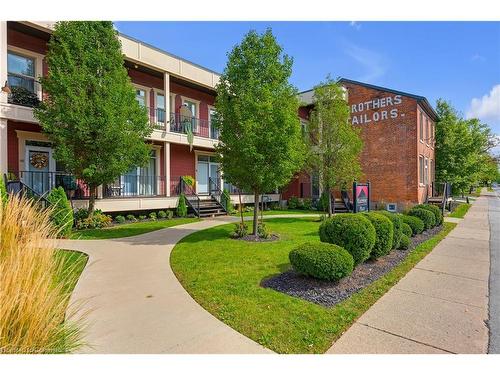 211-3710 Main Street, Niagara Falls, ON - Outdoor With Balcony