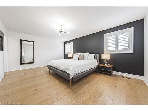 14 Dolphin Place, Hamilton, ON - Indoor Photo Showing Bedroom