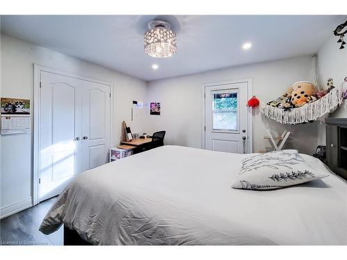 49 Aberdeen Avenue, Mount Hope, ON - Indoor Photo Showing Bedroom