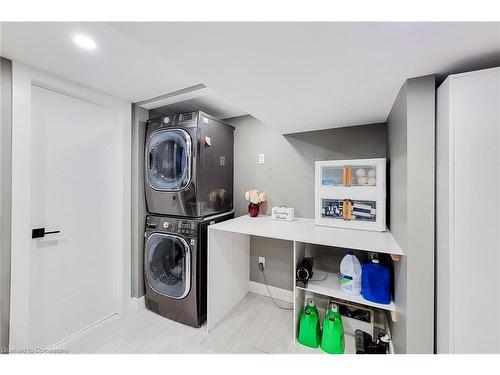 49 Aberdeen Avenue, Mount Hope, ON - Indoor Photo Showing Laundry Room