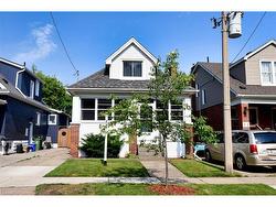 86 Graham Avenue S Hamilton, ON L8K 2M3