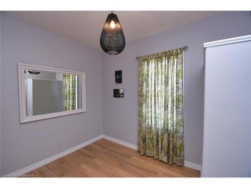 86 Graham Avenue S, Hamilton, ON - Indoor Photo Showing Other Room