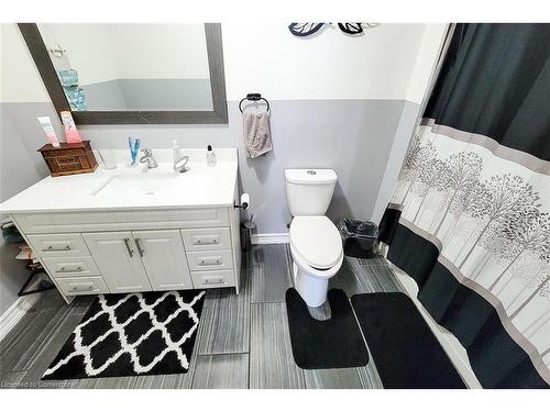 313 Fennell Avenue E, Hamilton, ON - Indoor Photo Showing Bathroom