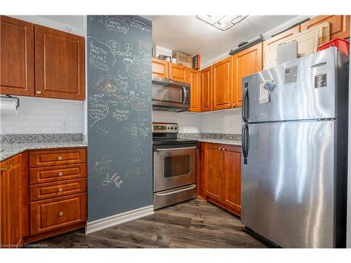 1115-135 James Street, Hamilton, ON - Indoor Photo Showing Kitchen