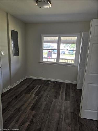 3721 Mathewson Avenue, Fort Erie, ON - Indoor Photo Showing Other Room