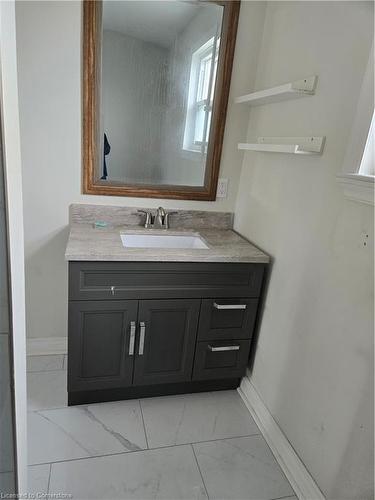 3721 Mathewson Avenue, Fort Erie, ON - Indoor Photo Showing Bathroom