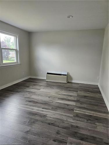 3721 Mathewson Avenue, Fort Erie, ON - Indoor Photo Showing Other Room