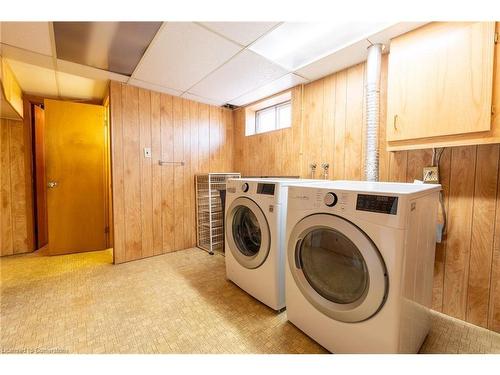 818 Ninth Avenue, Hamilton, ON - Indoor Photo Showing Laundry Room