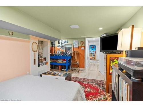 120 Gibson Avenue, Hamilton, ON - Indoor Photo Showing Bedroom