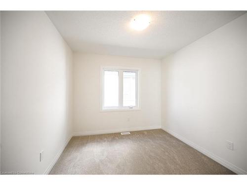 377 Provident Way, Hamilton, ON - Indoor Photo Showing Other Room