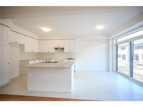 377 Provident Way, Hamilton, ON - Indoor Photo Showing Kitchen With Double Sink