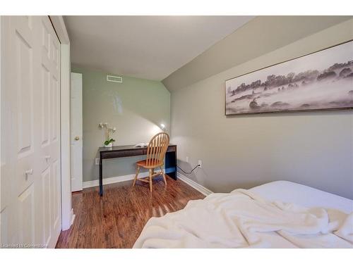 1242 Sheffield Road, Sheffield, ON - Indoor Photo Showing Bedroom