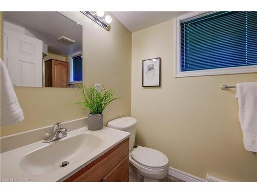 1242 Sheffield Road, Sheffield, ON - Indoor Photo Showing Bathroom