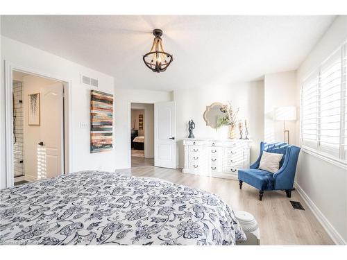 71 Joshua Avenue, Ancaster, ON - Indoor Photo Showing Bedroom