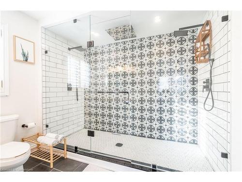 71 Joshua Avenue, Ancaster, ON - Indoor Photo Showing Bathroom