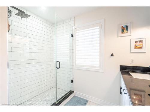 71 Joshua Avenue, Ancaster, ON - Indoor Photo Showing Bathroom