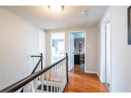 2083 Edgebank Court, Burlington, ON - Indoor Photo Showing Other Room