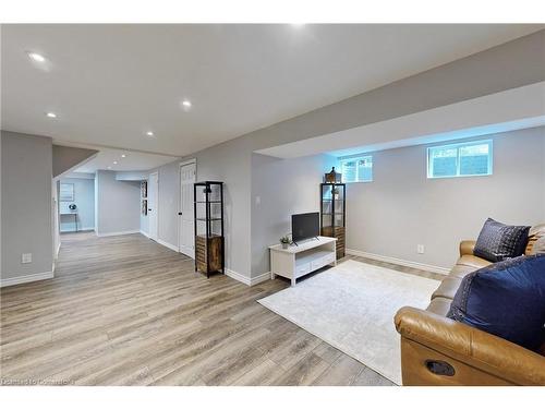 1242 Consort Crescent, Burlington, ON - Indoor Photo Showing Basement