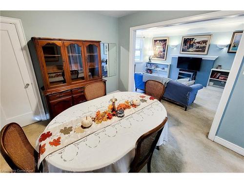 133 Cameron Avenue S, Hamilton, ON - Indoor Photo Showing Dining Room