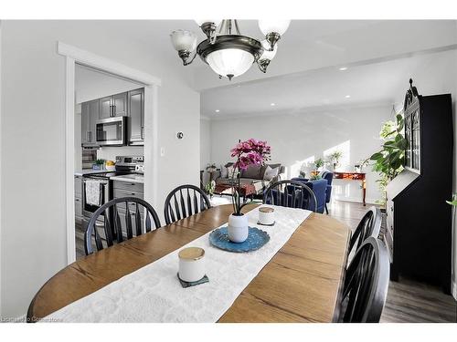 30 Rolling Acres Drive, Welland, ON - Indoor Photo Showing Dining Room