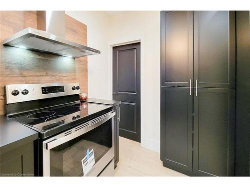 49 Carrick Avenue, Hamilton, ON - Indoor Photo Showing Kitchen