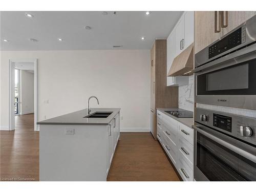 205-42 Mill Street, Georgetown, ON - Indoor Photo Showing Kitchen