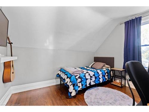 103 Norfolk Avenue, Cambridge, ON - Indoor Photo Showing Bedroom