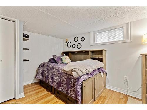 103 Norfolk Avenue, Cambridge, ON - Indoor Photo Showing Bedroom