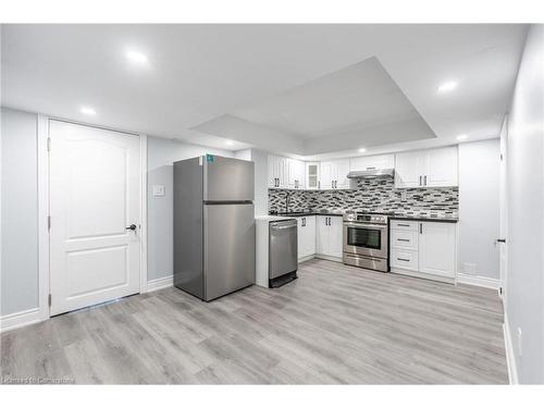 Basement-46 Esther Crescent, Thorold, ON - Indoor Photo Showing Kitchen