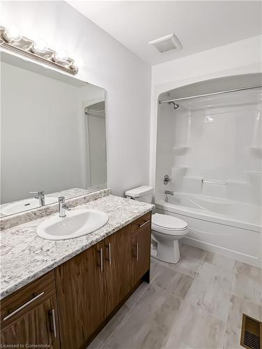 204 Rockledge Drive, Hannon, ON - Indoor Photo Showing Bathroom