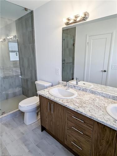 204 Rockledge Drive, Hannon, ON - Indoor Photo Showing Bathroom