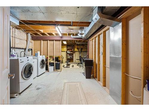 30 Rosewell Street, Hamilton, ON - Indoor Photo Showing Laundry Room