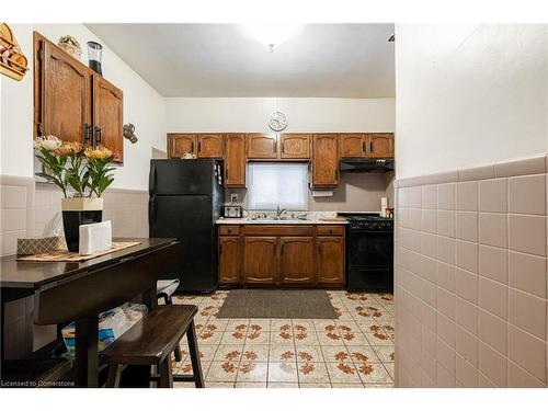 5424 Second Avenue, Niagara Falls, ON - Indoor Photo Showing Kitchen