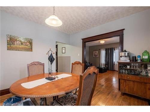 5424 Second Avenue, Niagara Falls, ON - Indoor Photo Showing Dining Room