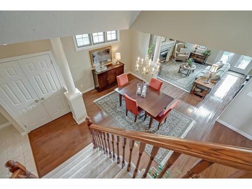 1-2141 Caroline Street, Burlington, ON - Indoor Photo Showing Living Room